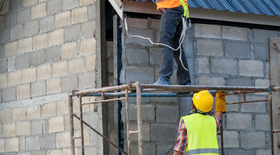 Expert Emergency Roof Repairs services in Vaughn, MT